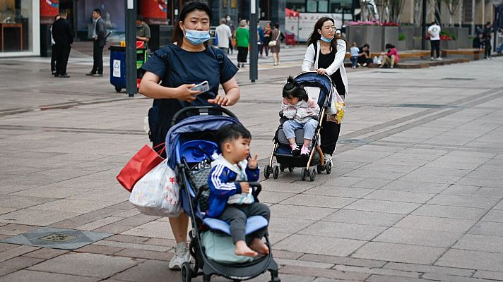 Informativo 24h - China permitirá tener tres hijos
