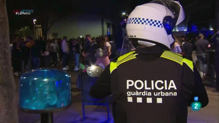 La Metro - Botellots incívics, Escola de flequers i Xocolata amb cromos