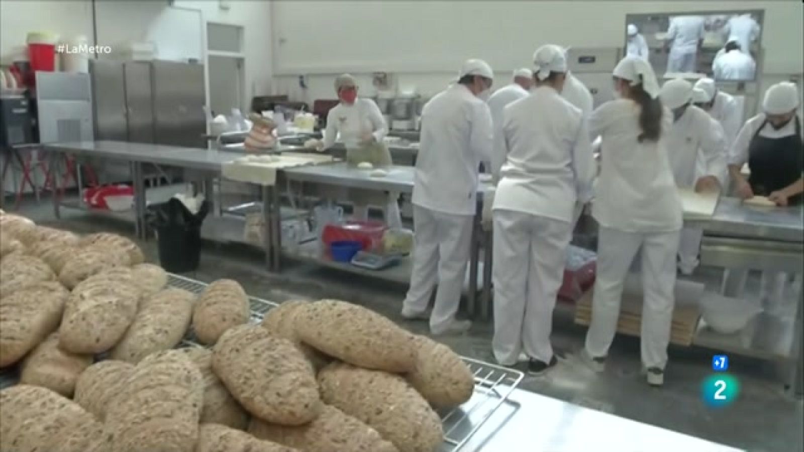 Anem a Sabadell per conèixer un projecte que transformarà l'antiga fàbrica Sallarès i Deu en un centre d'innovació social i tecnològic, que acolllirà la nova Escola de Flequers Andreu Llargués i l'escola de restauració.