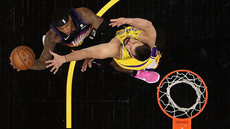 Contundente victoria de los Suns ante Lakers | Ver