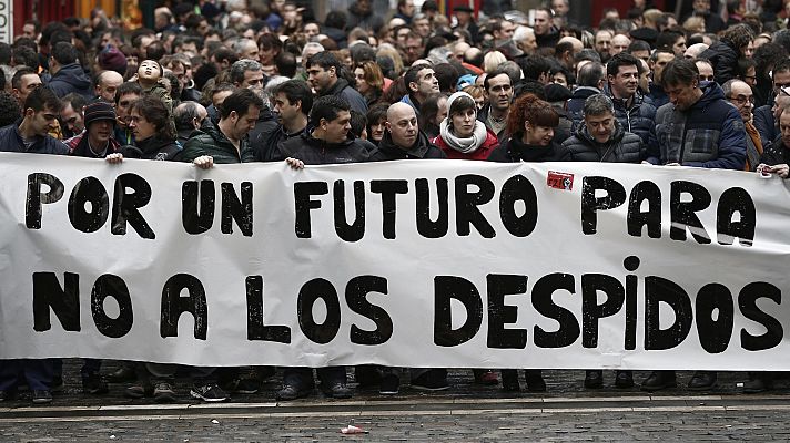 Telediario 1 - Los planes de recolocación, la cara B de los ERE