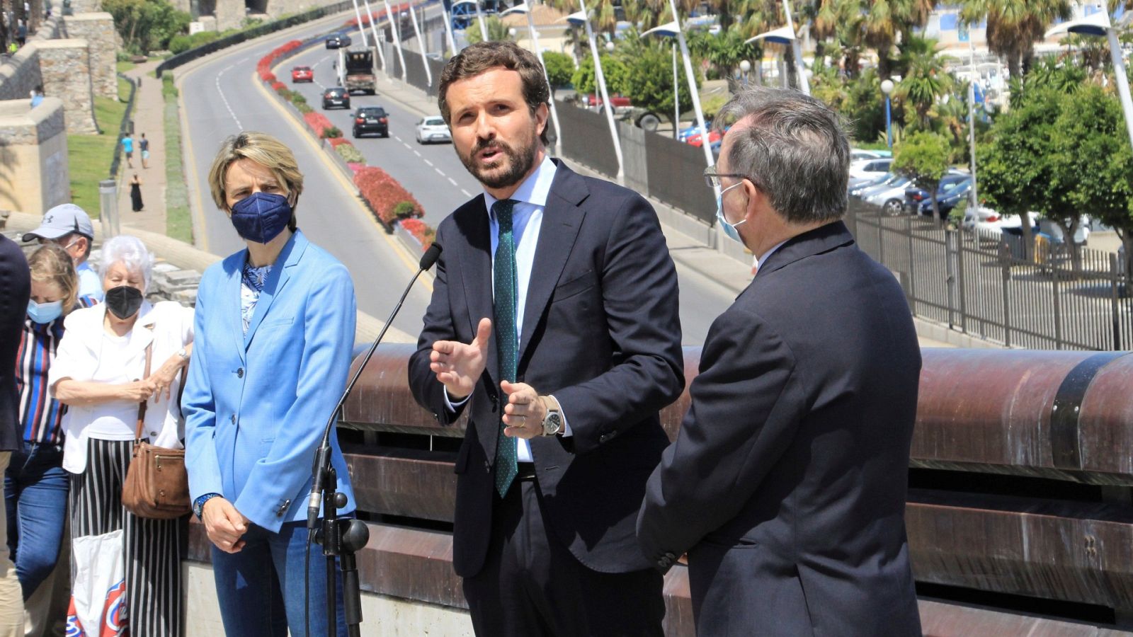 Casado dice que no le "corresponde" valorar la imputación de Cospedal: "No tiene nada que ver con mi responsabilidad"