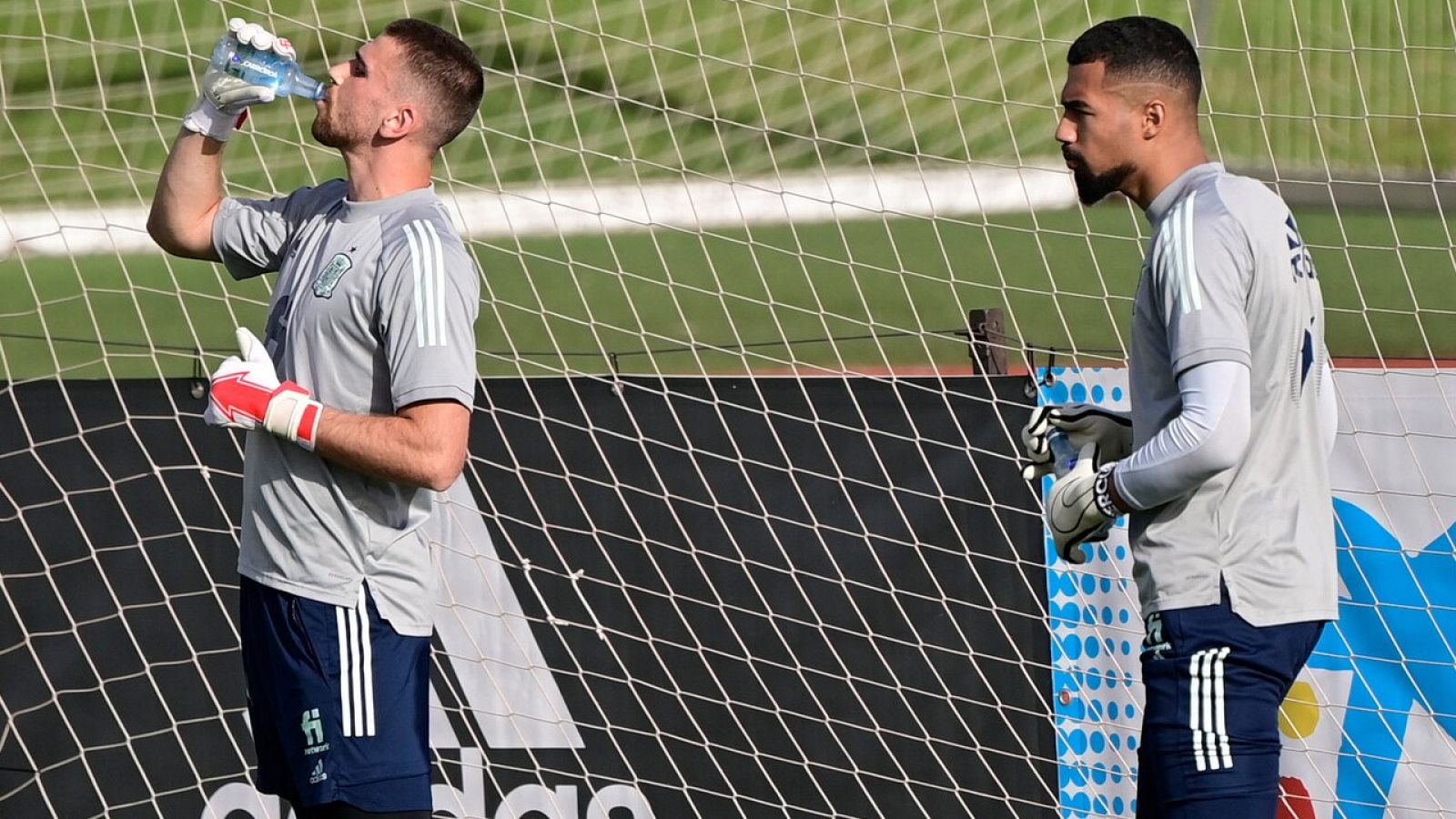 Unai o Robert, el debate sobre la portería de España | Ver