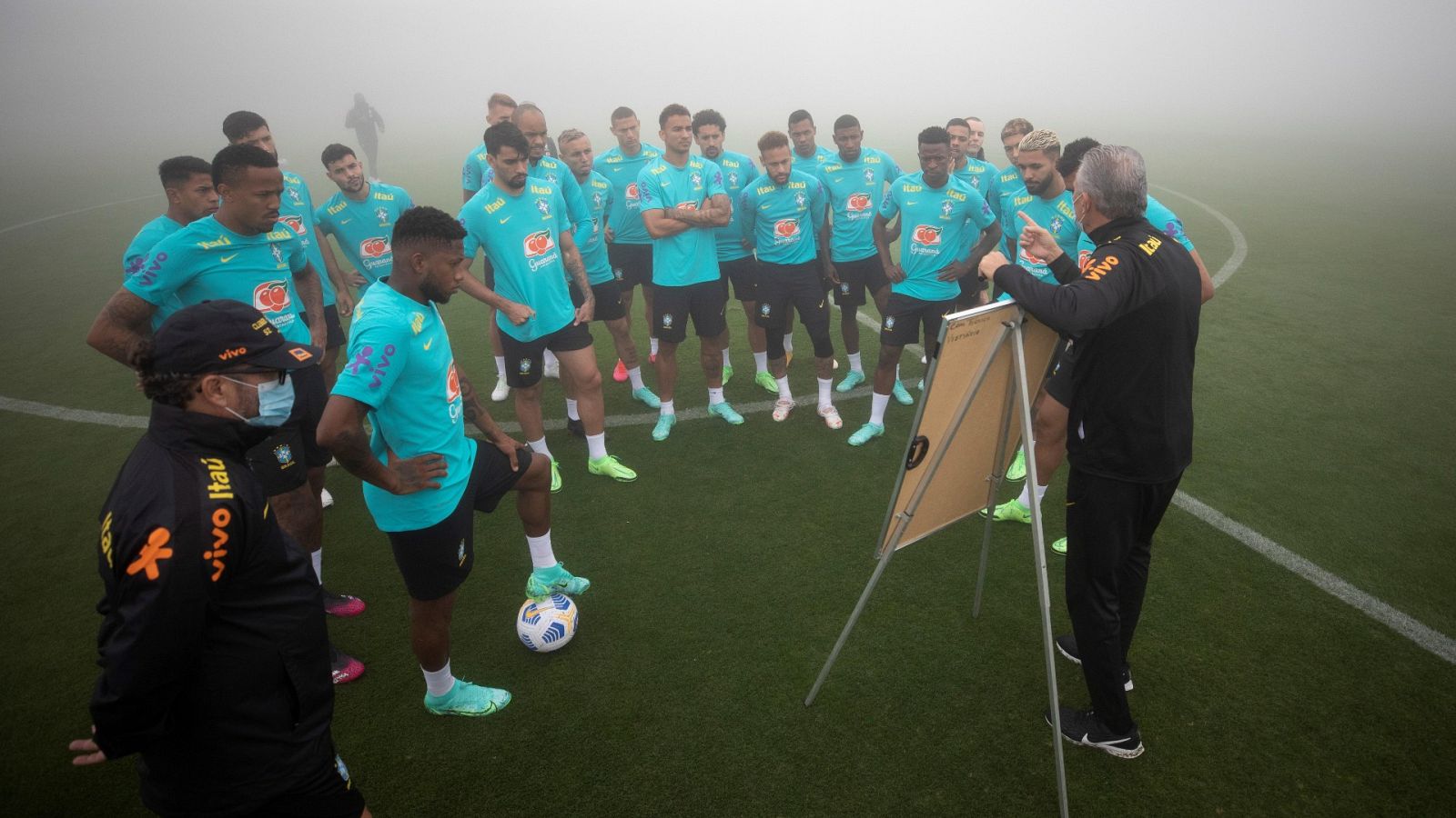 Jugadores de Brasil rechazan la Copa América en su país | Ver