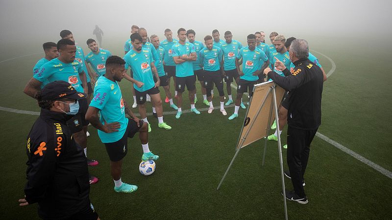 Jugadores de Brasil rechazan la Copa América en su país | Ver