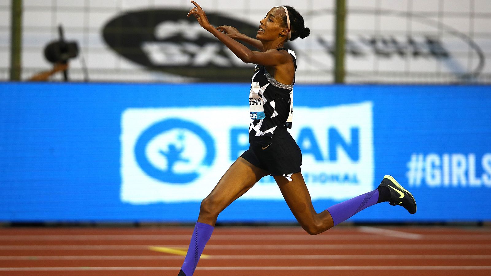 Sifan Hassan bate el récord mundial de 10.000 - Atletismo | Ver