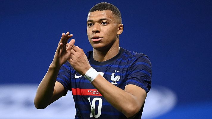 Telediario 1 - Al Khelaifi, sobre el futuro de Mbappé : "Nunca lo vamos a vender"