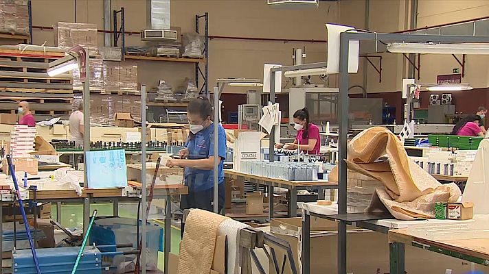 Telediario 1 - Las empresas que se reconvirtieron para sobrevivir a la pandemia