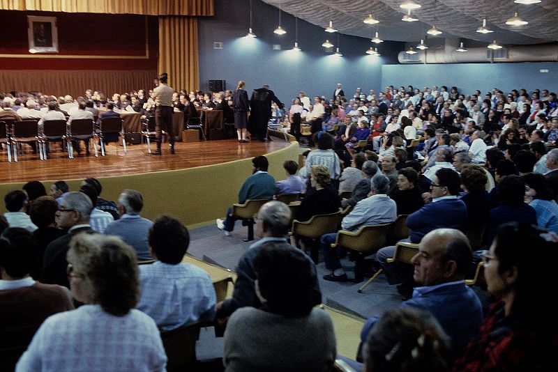 Disturbios al conocer la sentencia del macrojuicio por la intoxicación masiva de colza