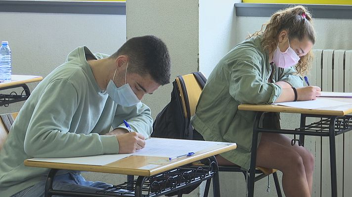  - Comezan as probas da ABAU para 13.200 alumnos