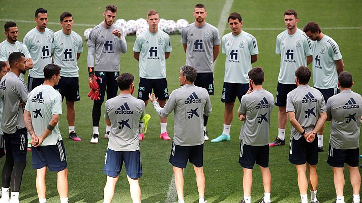 Telediario 1 - Comisión de Salud Pública no se pronuncia sobre la vacunación de la selección española