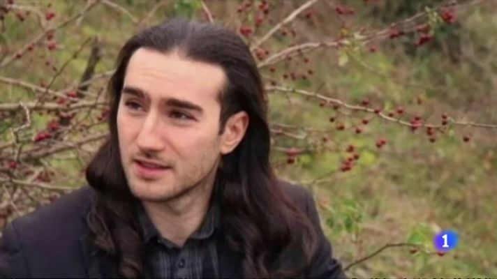 Telediario 1 - Dos detenidos por la bofetada a Macron