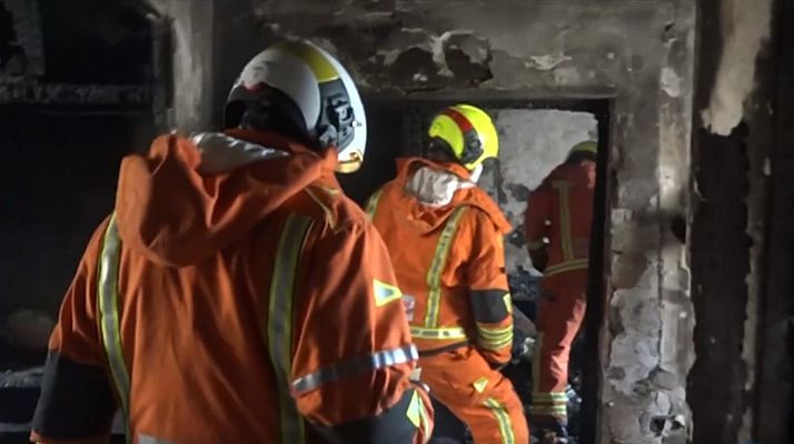 Telediario 1 - Fallece un hombre y otras tres personas resultan heridas en un incendio en Algemesí