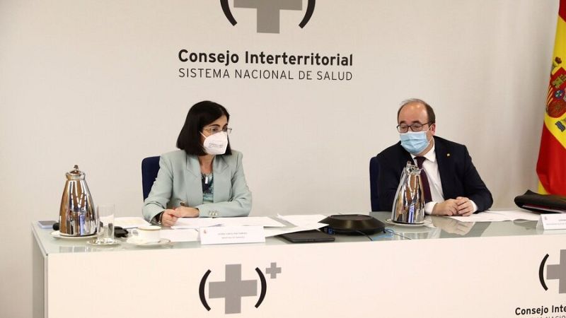 Darias: "Vacunaremos a la selección española, como hicimos con los deportistas olímpicos"