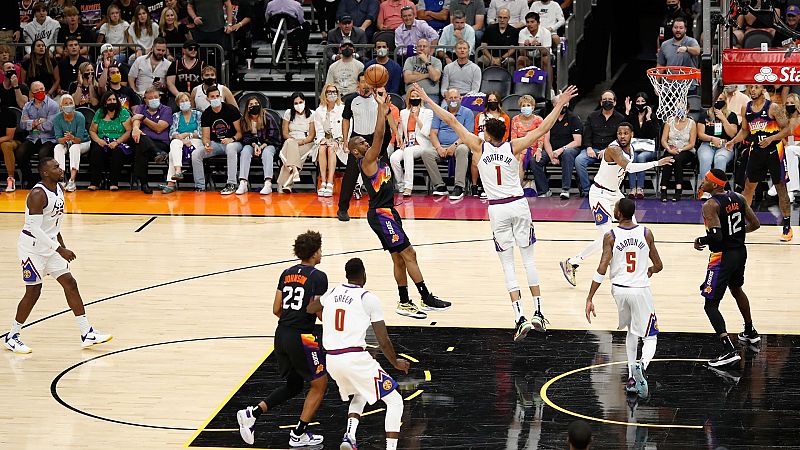 NBA: Phoenix arrasa a Denver por 123-98 en el segundo patido de semifinales de conferencia