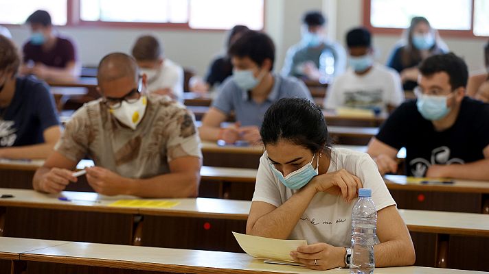 Telediario 1 - Polémica en la EBAU: del "qué es ser patriota" en Murcia y la C. Valenciana a la dificultad en matemáticas en Euskadi y Madrid