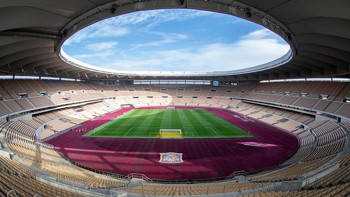 Telediario 1 - La Junta de Andalucía no exigirá PCR negativos para el partido de España en La Cartuja