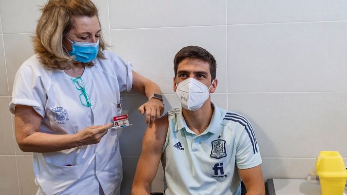 Informativo 24h - El Ejército pone en marcha la vacunación de la Roja