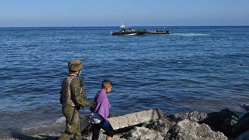 El Gobierno insiste que estudia pedir visado a los marroquíes para entrar en Ceuta y Melilla