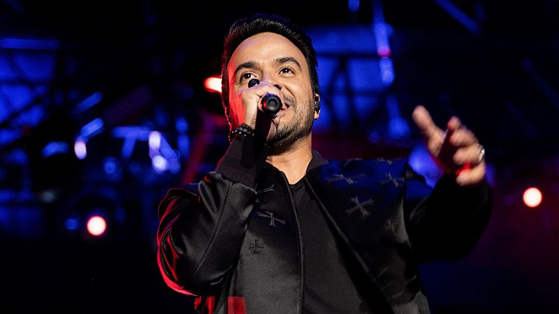 Tarde lo que tarde - "Bésame", el nuevo éxito del artista puertorriqueño Luis Fonsi