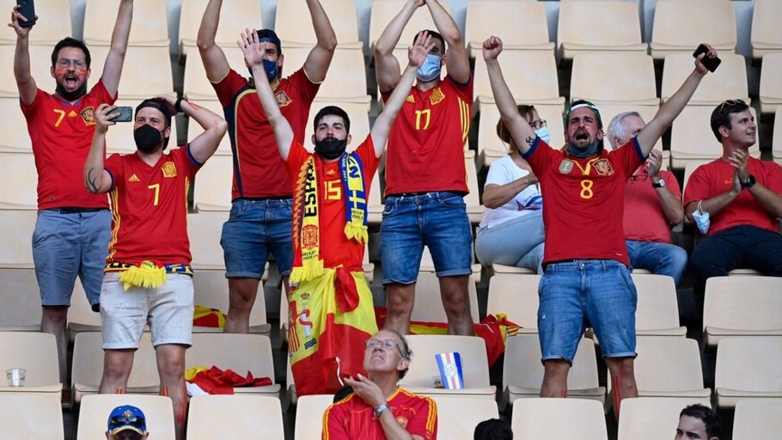 12.500 aficionados presenciaron el debut de España en la Eurocopa