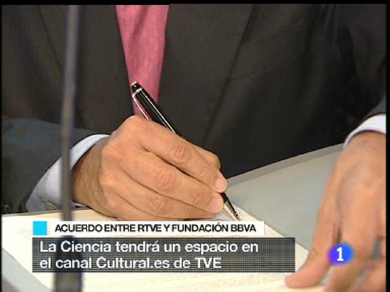 Firma del acuerdo entre RTVE y la Fundación BBVA para divulgar la ciencia en el canal Cultural·es
