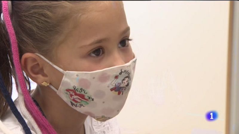 25 niños sevillanos participan en un estudio mundial para la vacunación COVID-19 en menores