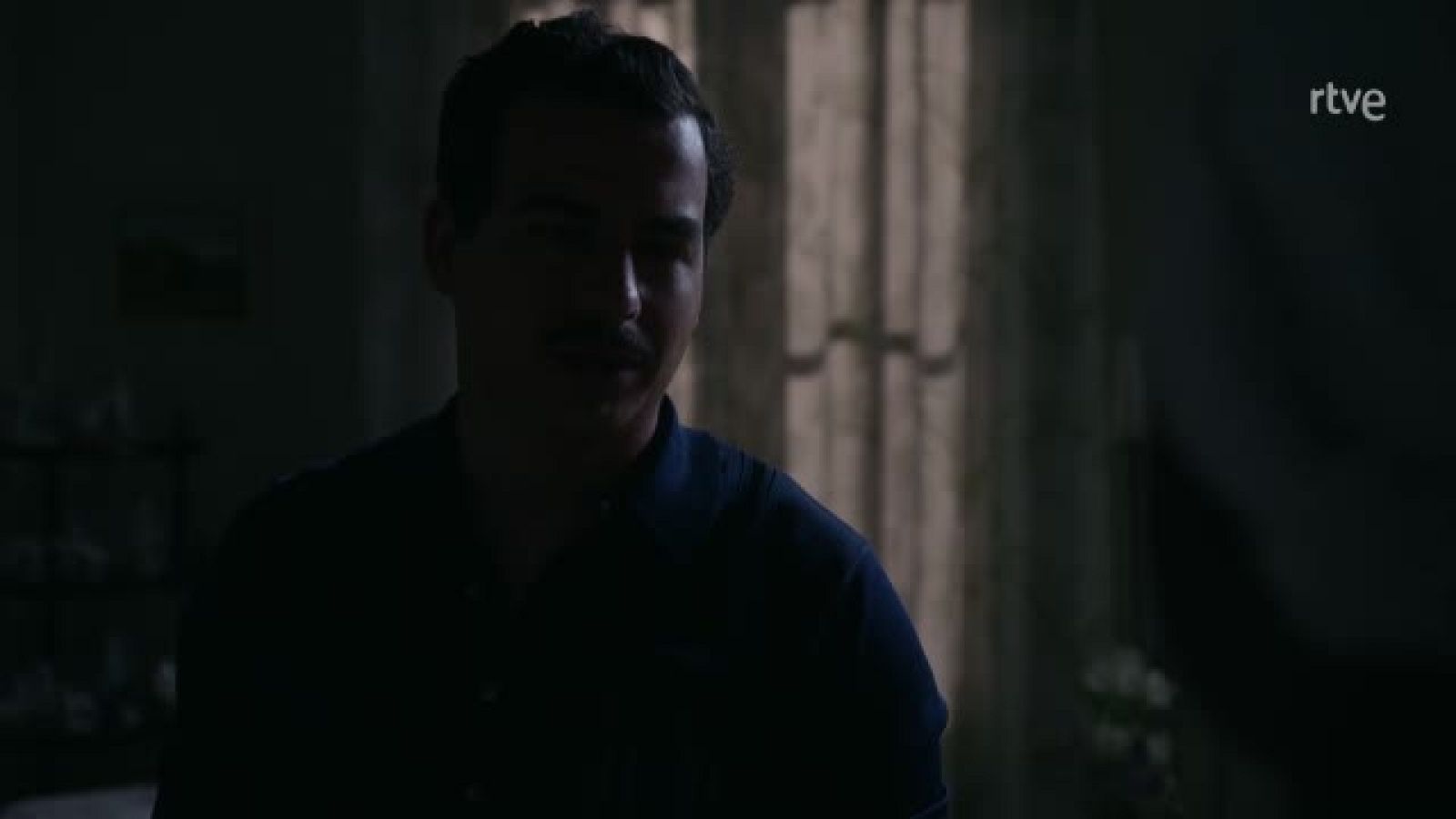 Dos Vidas: Ventura pilla abrazados a Enoa y a Víctor - Dos vidas | Ver