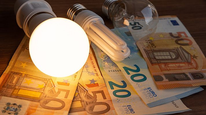Telediario 1 - Máximos históricos en el precio de la luz