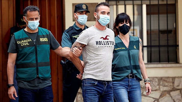 Telediario 1 - La Guardia Civil registra el pozo donde fue arrojado el cuerpo de Wafaa, tras ser asesinada