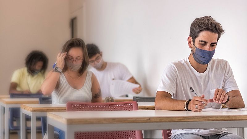 El proyecto de ley de convivencia universitaria quiere penalizar a los que hacen trampas en los exámenes