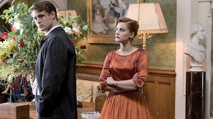 Cine internacional - La casa torcida