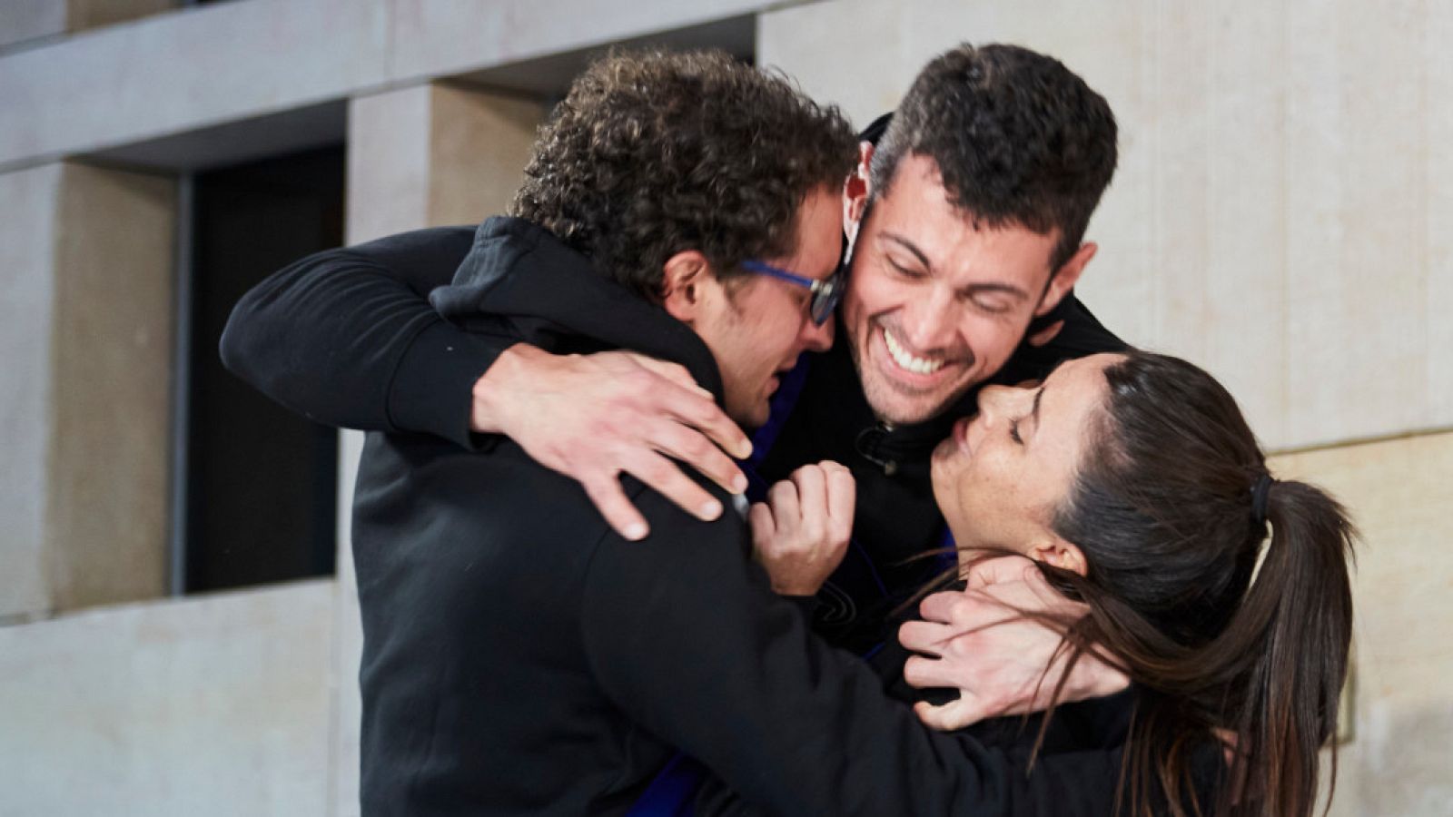 José triunfa y algunos compañeros no lo aceptan | Ver