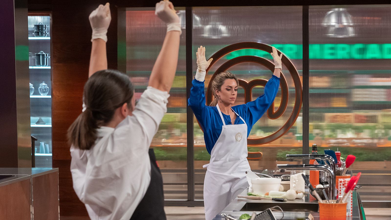 María salva su delantal dorado en eliminación | Ver