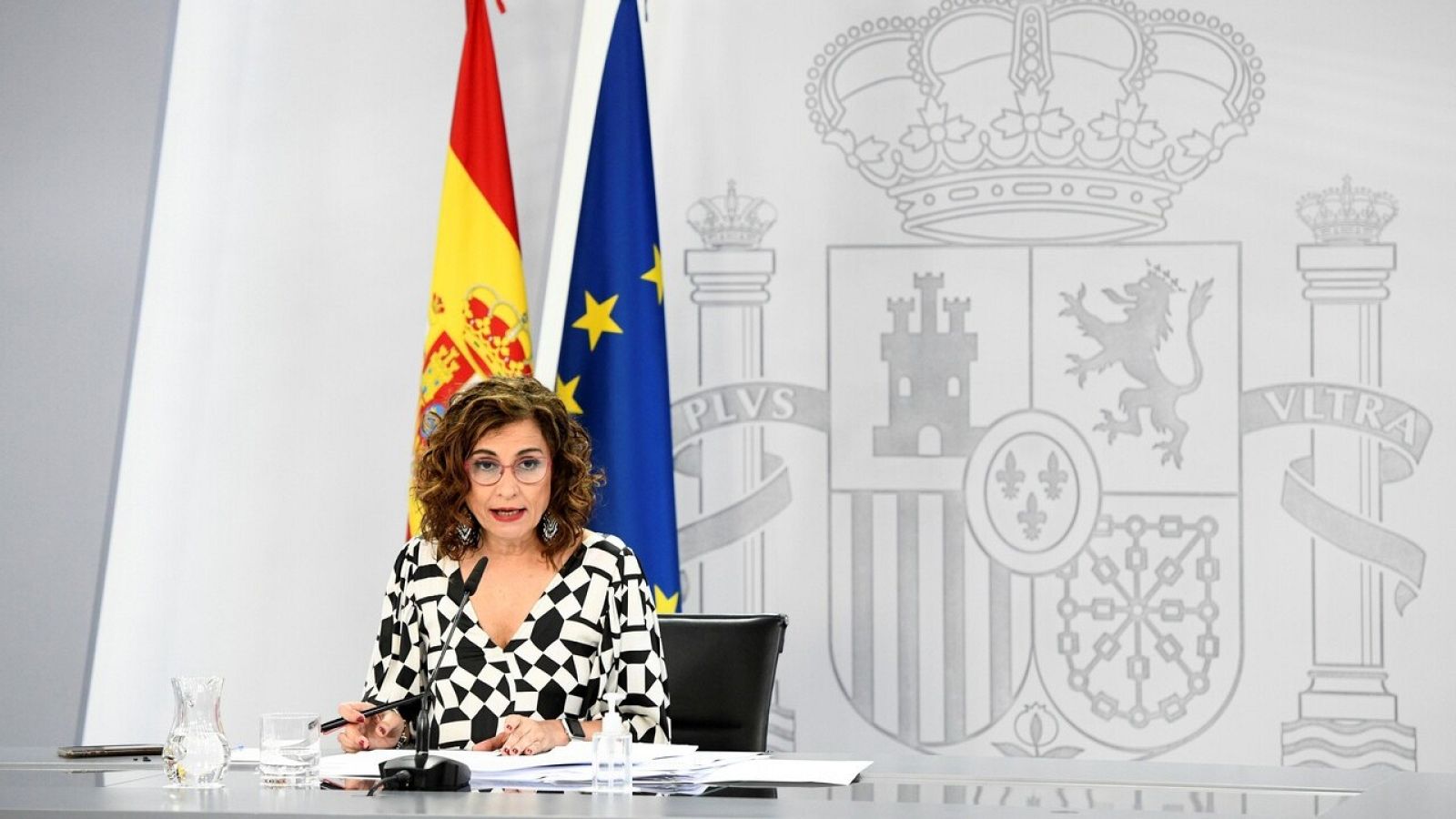 Montero: "Los indultos son una cuestión de dos partes" - La tarde en 24h | Ver