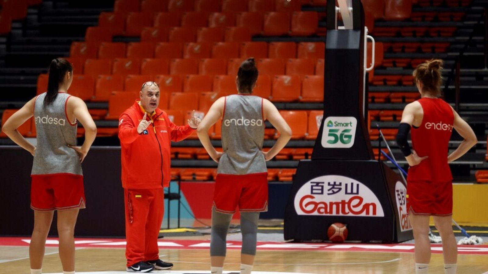 España busca las semifinales ante Serbia en el Eurobasket