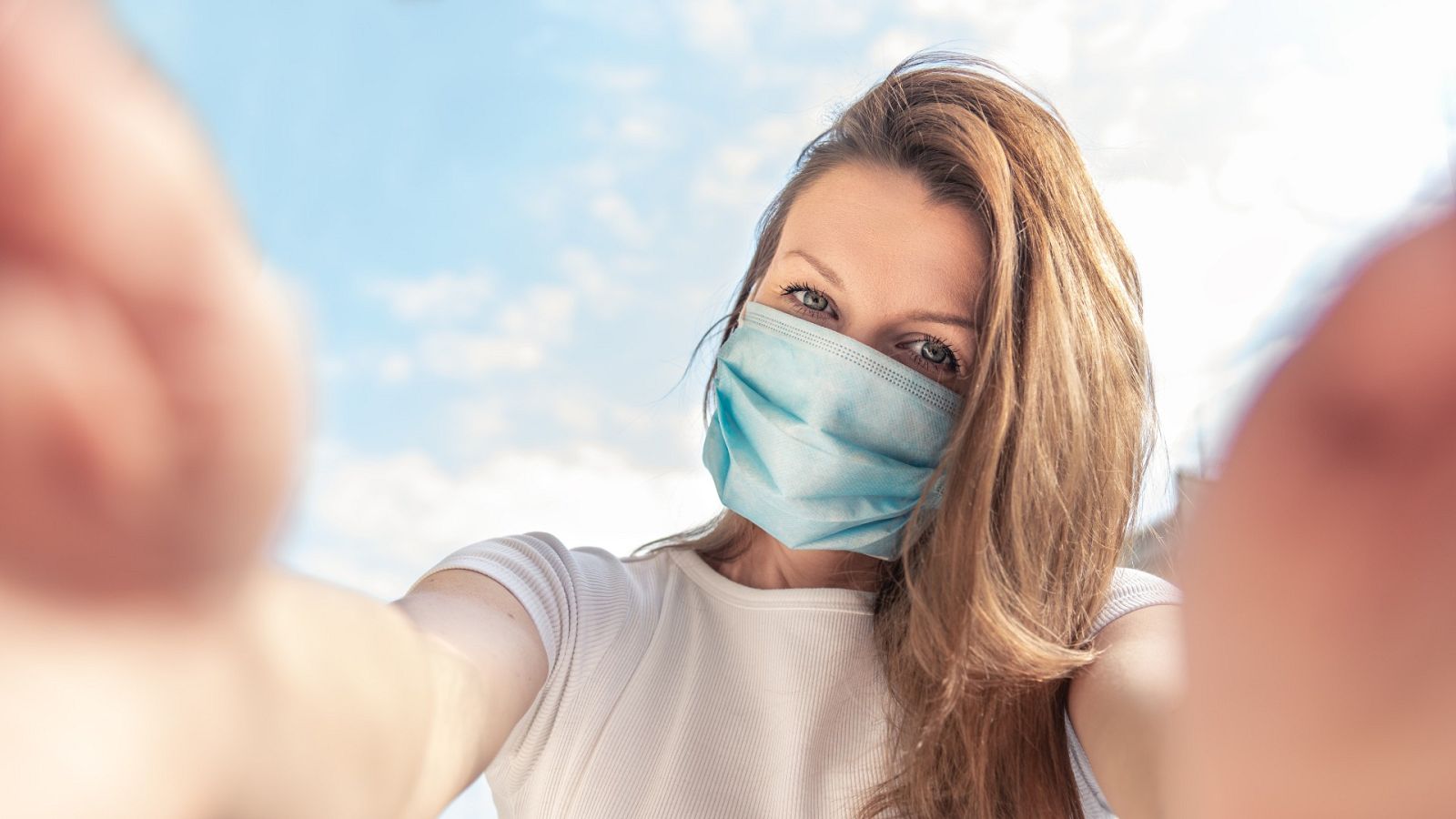 Lo que la mascarilla esconde: fealdad y lesiones cutáneas - La hora de La 1 | Ver