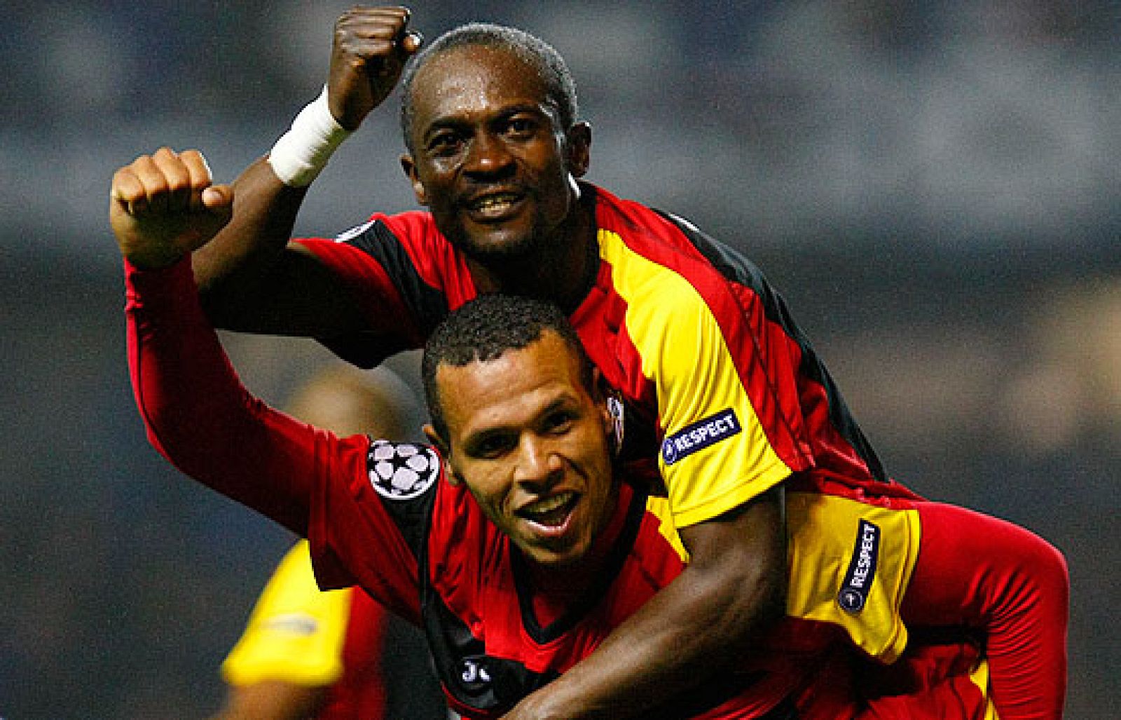 El Sevilla ganó por un contundente 4-1 al Glasgow Rangers, en la segunda jornada de la Liga de Campeones y se sitúa líder de su grupo.