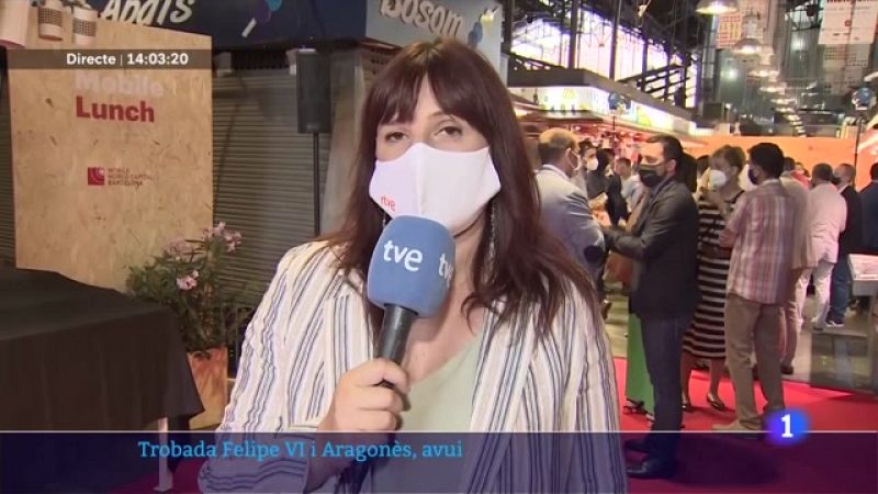 Pere Aragonès i Pedro Sánchez coincideixen en el MWC  abans de la seva primera reunió