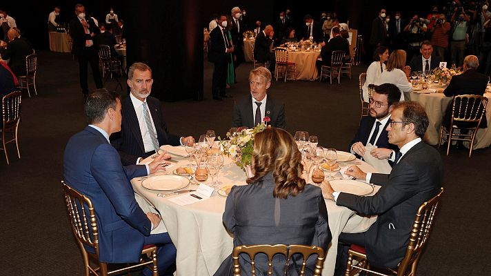 Telediario Fin de Semana - Telediario 2 en 4' - 27/06/21