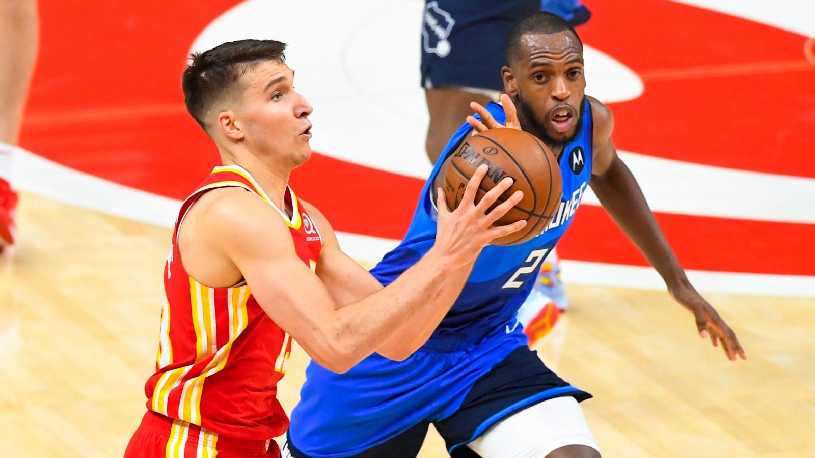 Los Bucks toman ventaja ante los Hawks en las finales del Este | Ver