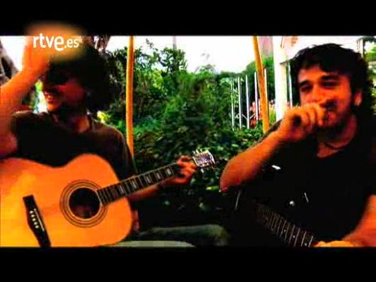 Fuera de lugar - Acústicos - Fuera de Lugar: Le Punk 'Soldados'