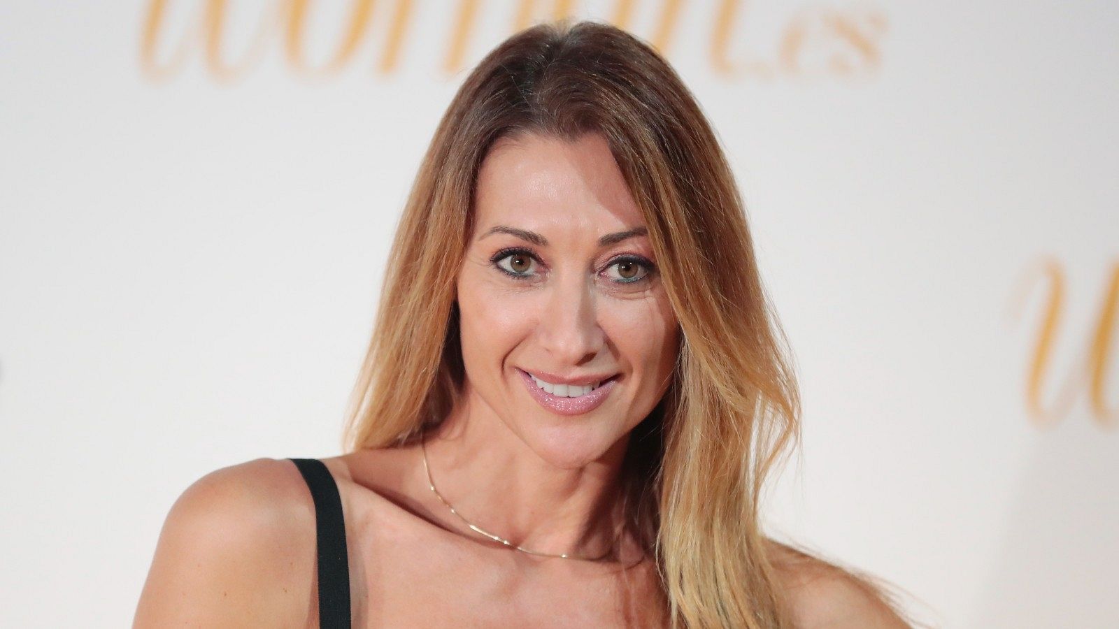 La actriz Mónica Pont denuncia la mala praxis de Jose Luis Moreno: "Me parece un explotador. Está jugando con el dinero y con el trabajo de otras personas" - La hora de La 1 | Ver