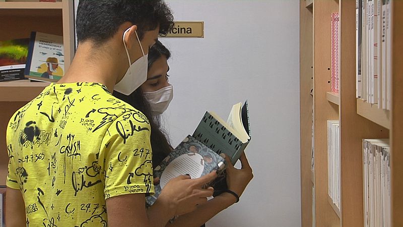 Un libro de agasallo para os escolares de Ourense