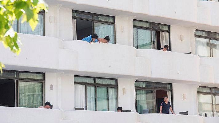 La tarde en 24h - Darias deja en manos de las comunidades la cuarentena de los estudiantes procedentes de Mallorca