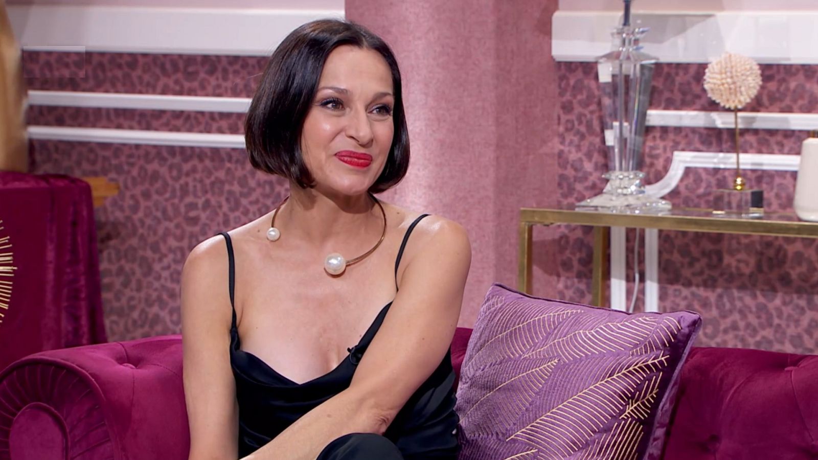 Cine de barrio - Más bonita que ninguna (presentación) - ver ahora