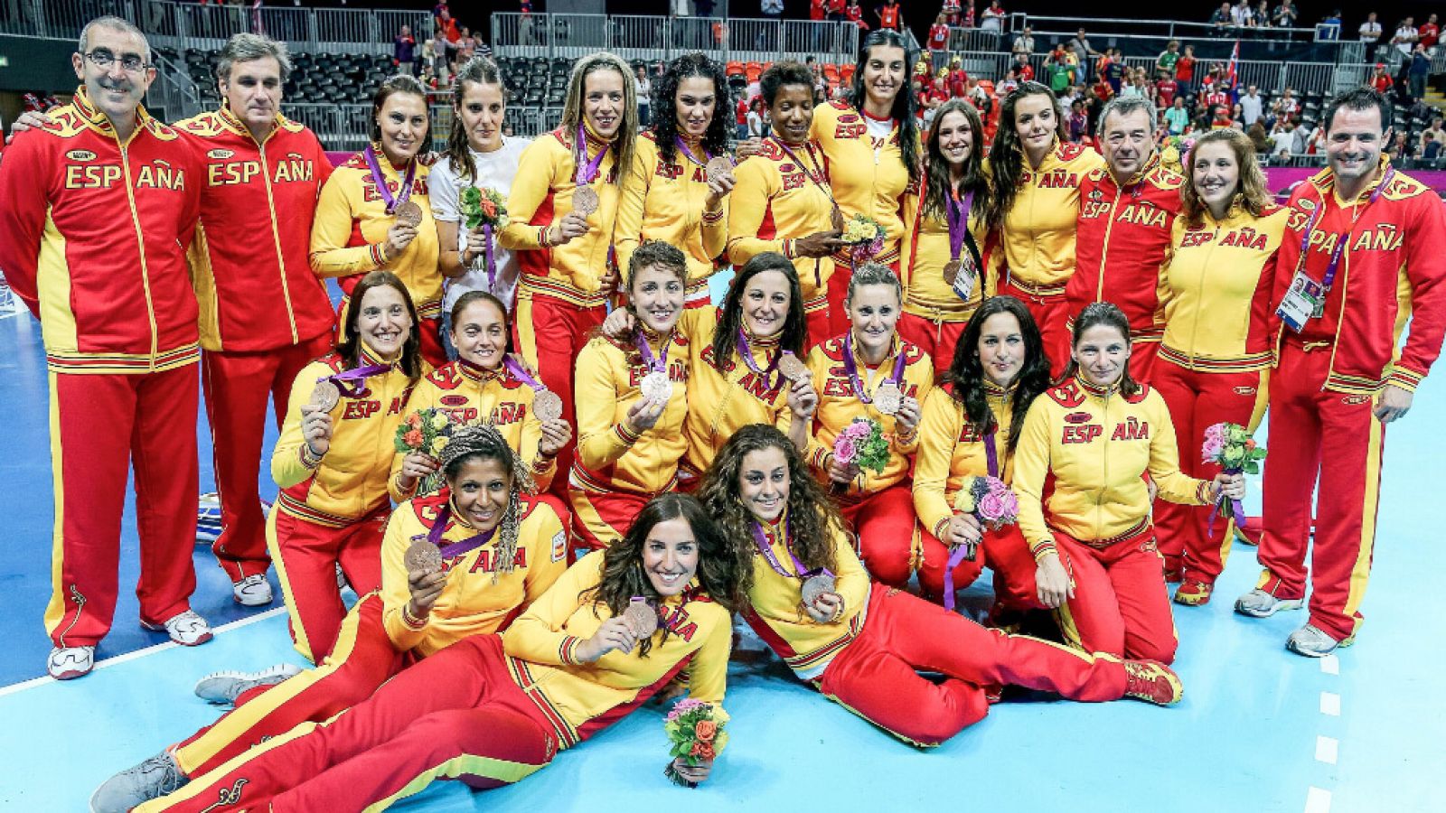La selección femenina de balonmano gana la medalla de bronce en los Juegos Olímpicos de Londres 2012 | Ver