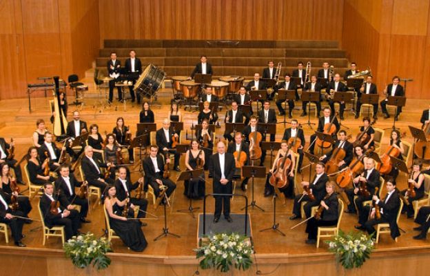 Orquesta y Coro de RTVE - Adrian Leaper presenta la temporada