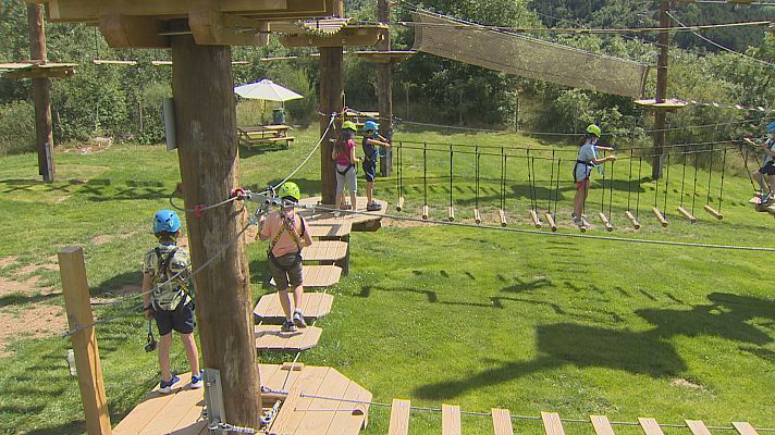  - Los niños ya están de vacaciones y disfrutan de campamento de verano