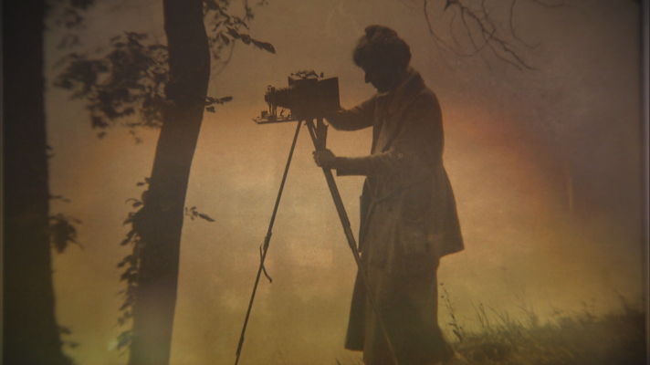 RTVE Igualdad - 'Black Light': Exposición retrospectiva de Margareth Watkinn